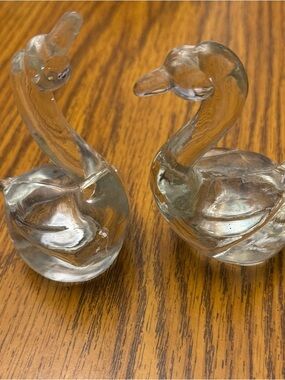 Clear Glass Swan Figurines - Set of 2